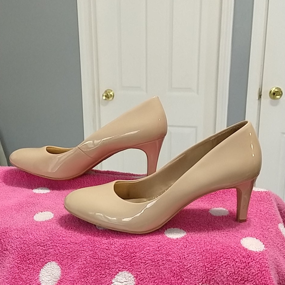💥5 for$20💥 Deflex Comfort Patent leather pumps